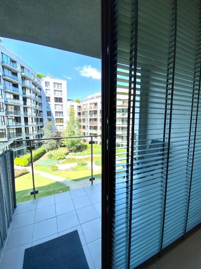 Studio Flat Triton Park Varsovia Exterior foto
